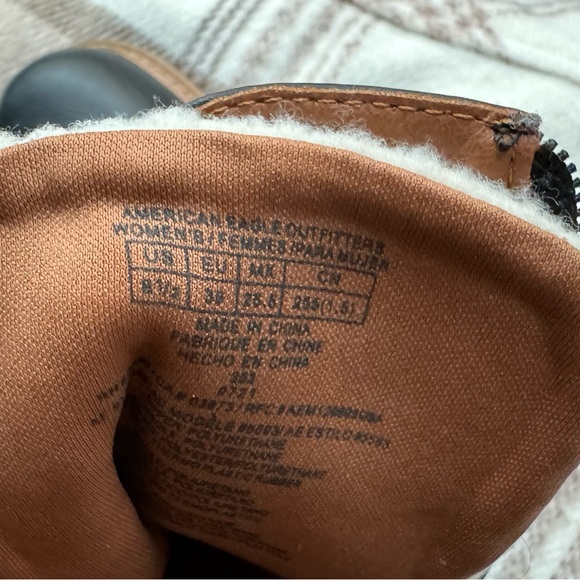 American Eagle Zip Boots | Size 8.5 - Picture 4 of 5